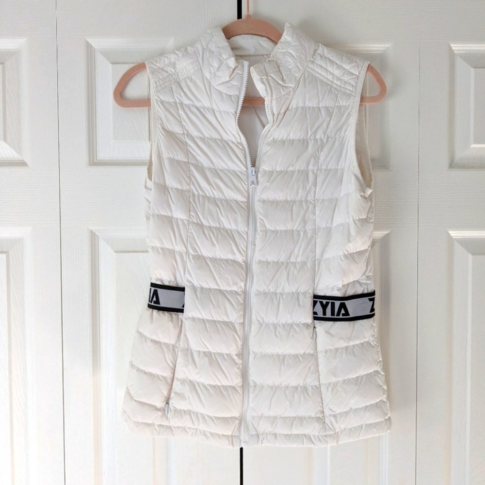 Zyia Active Light Puffer Vest